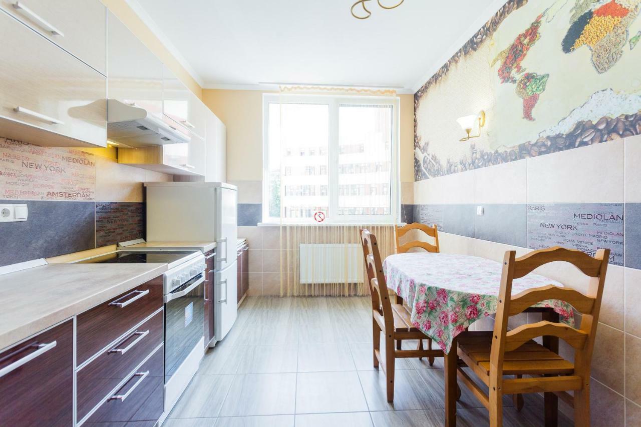 Солнечная Квартира На Ломоносова 71, Вднх Kyiv Exterior photo