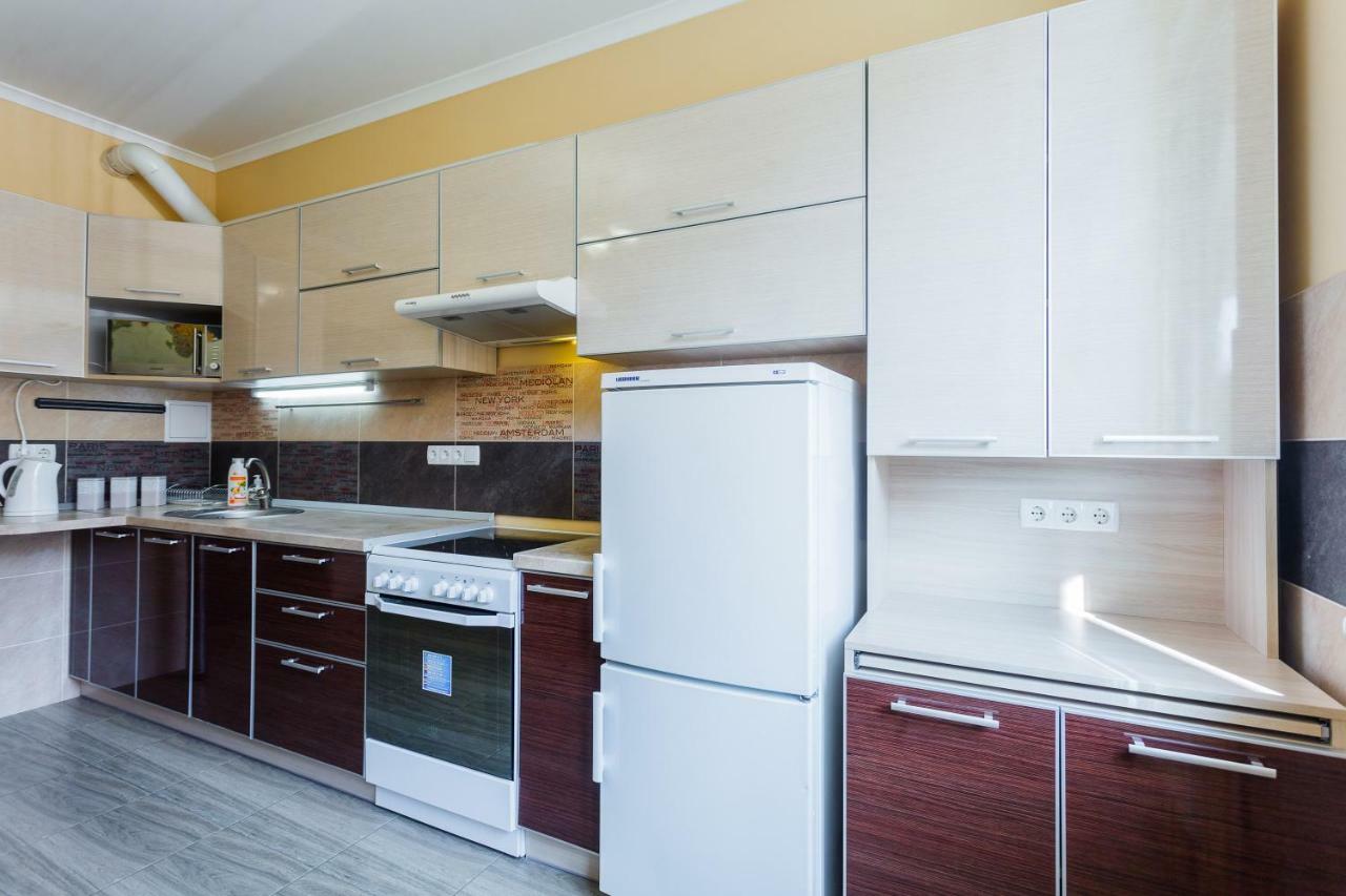Солнечная Квартира На Ломоносова 71, Вднх Kyiv Exterior photo