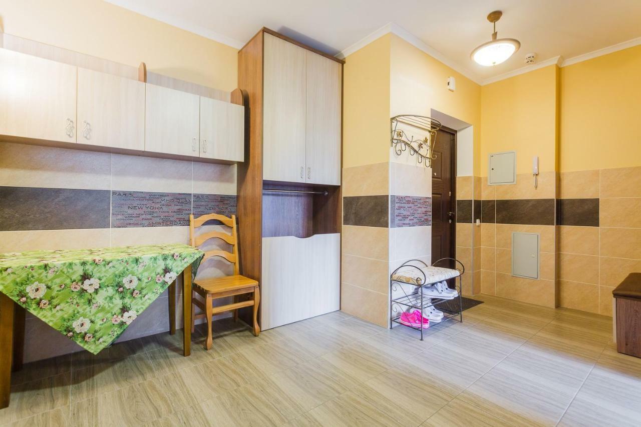 Солнечная Квартира На Ломоносова 71, Вднх Kyiv Exterior photo